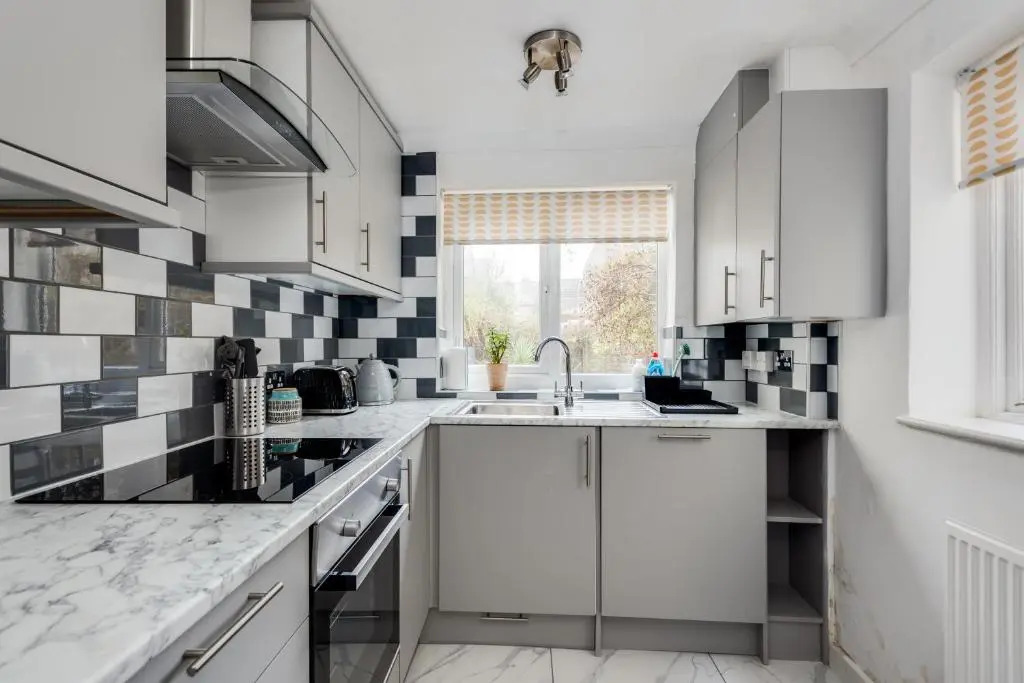 Bright Spacious 2-bedroom Jericho House