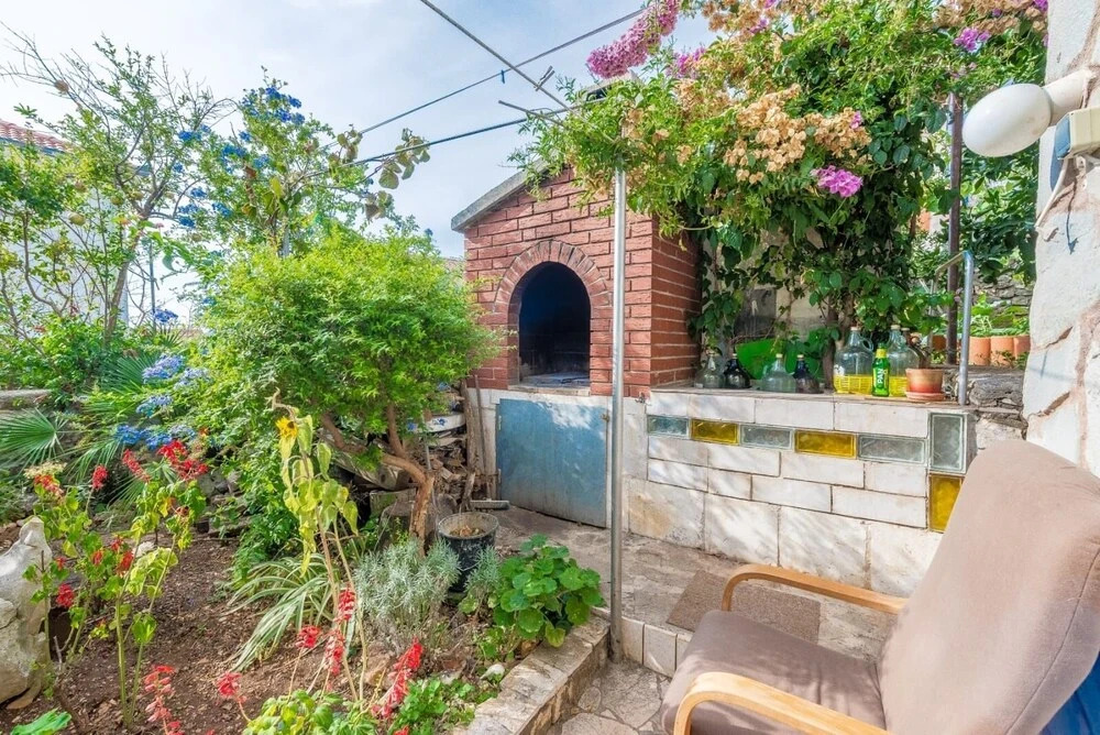 Branko - 60m From the Beach - SA1