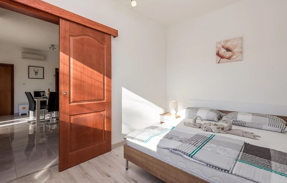 Stunning Home in Kampor With Wifi and 2 Bedrooms