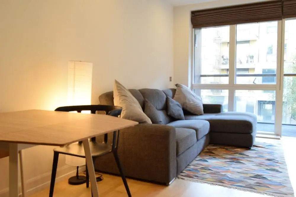 Modern 1 Bedroom Flat in East London