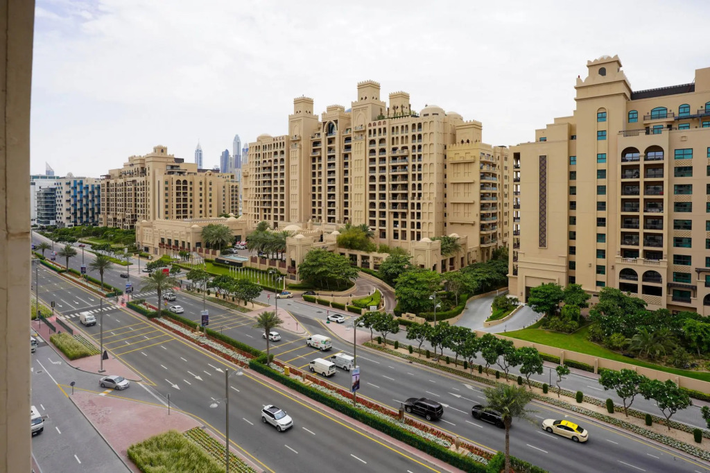 Palm Jumeirah Golden Mile 9 9601