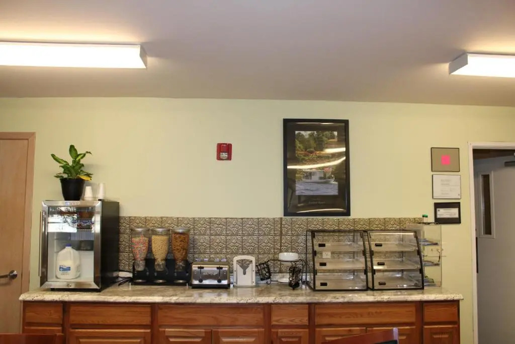 Mill Creek Hotel