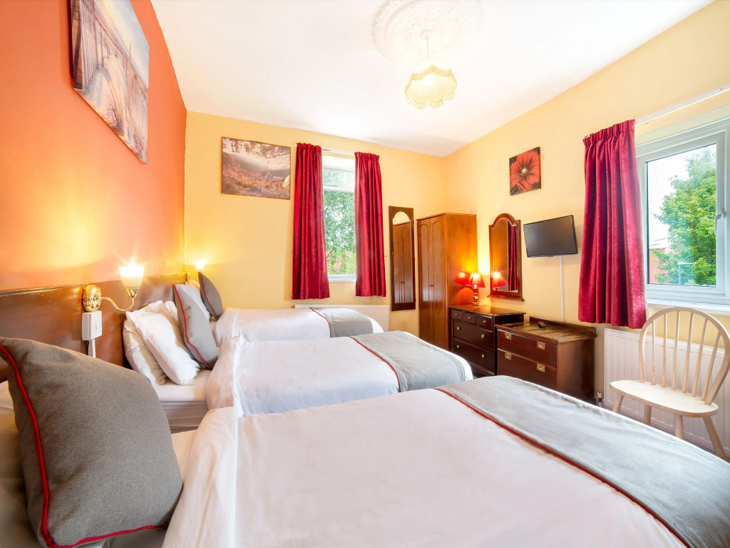 Royal Hotel