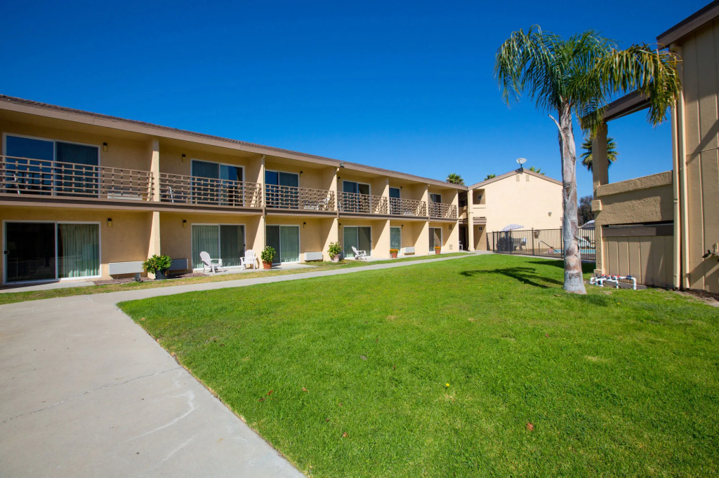 Aloha Inn