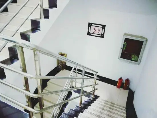 Runfeng Hotel Sandu