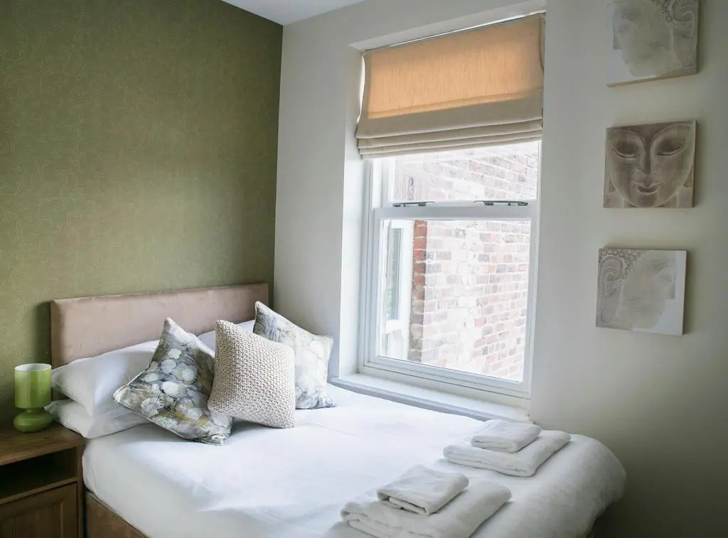 The Green House deluxe 2 bedroom upper floor apartments