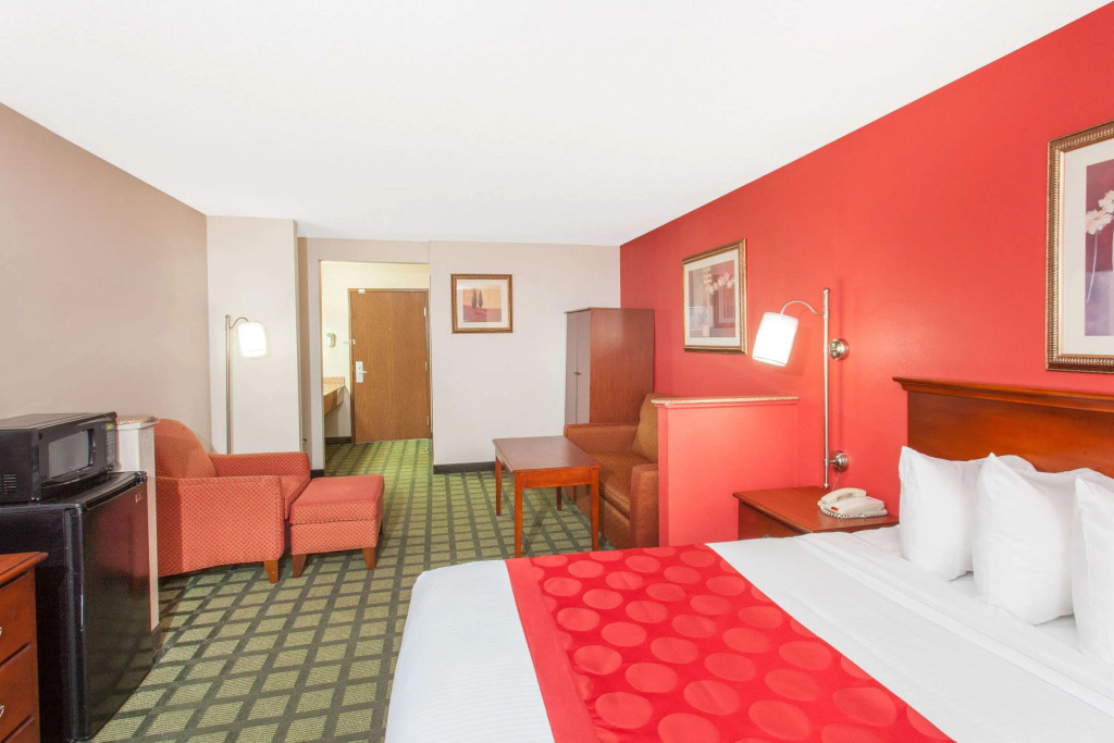 Baymont by Wyndham Decatur IL North
