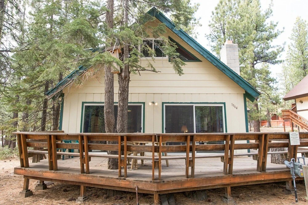 3BR Loft Chalet 3 Blocks to Heavenly by RedAwning