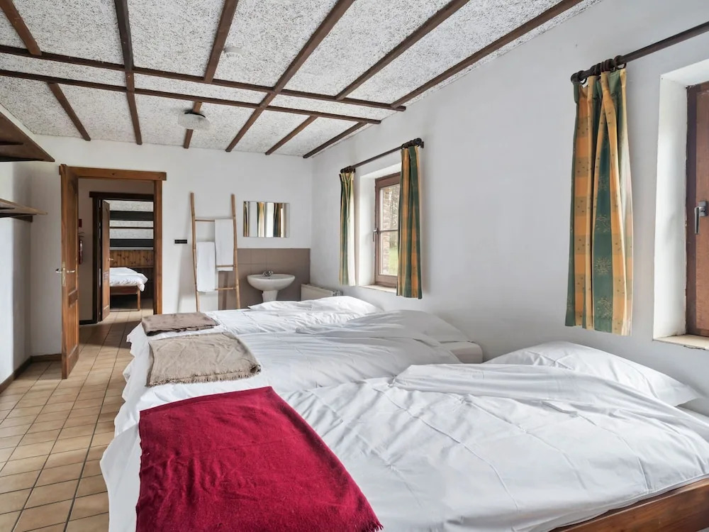 Simplistic Cottage in Nadrin With Garden