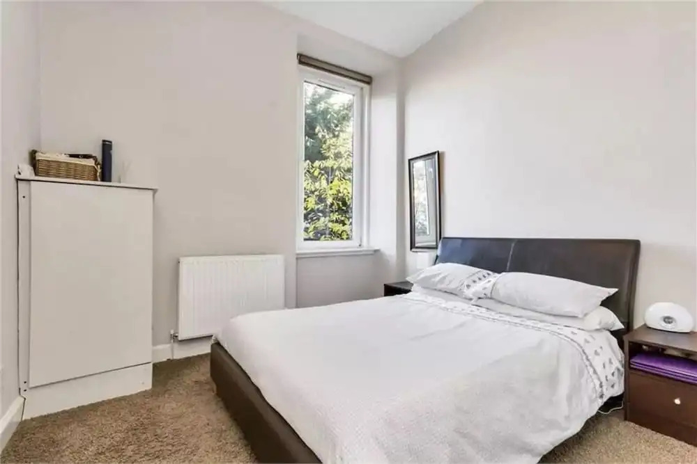 1 Bedroom Flat In Dalry