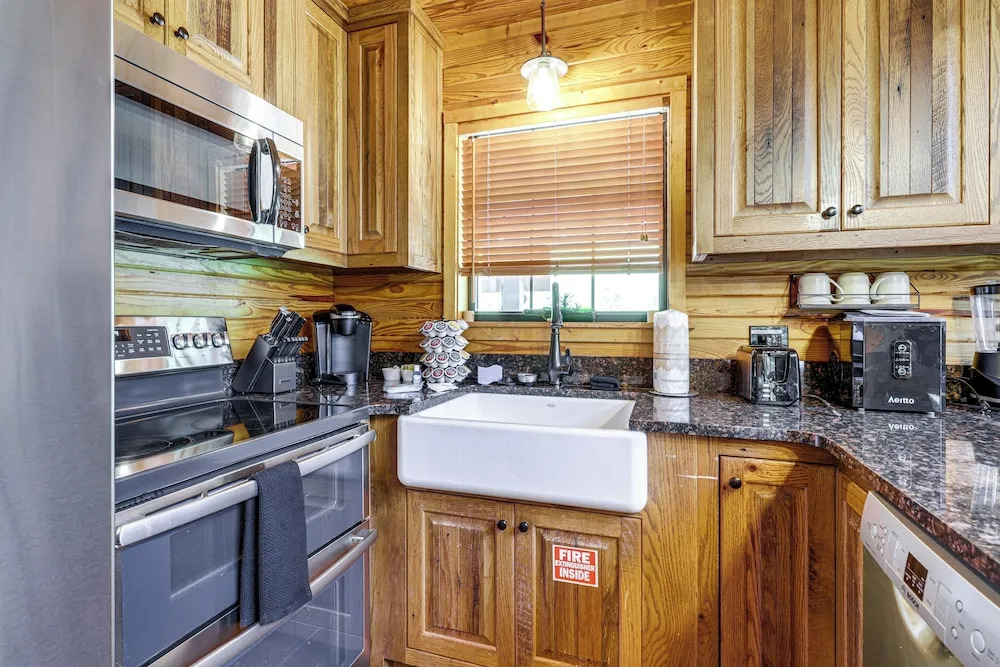 Views, Fire Pit + Game Room: Smoky Mountain Cabin