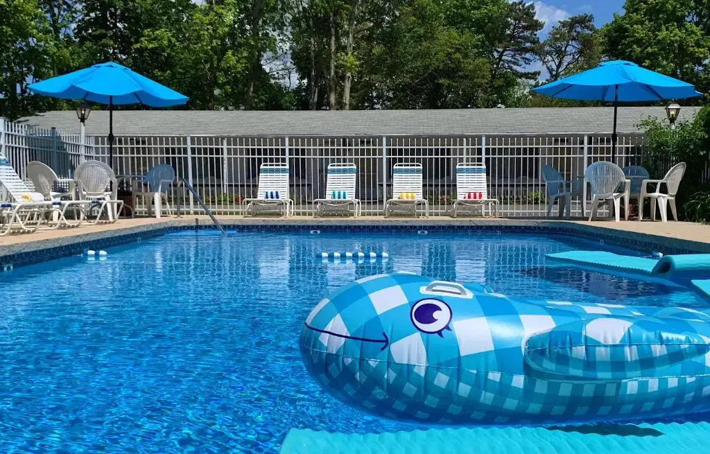 Sesuit Harbor House