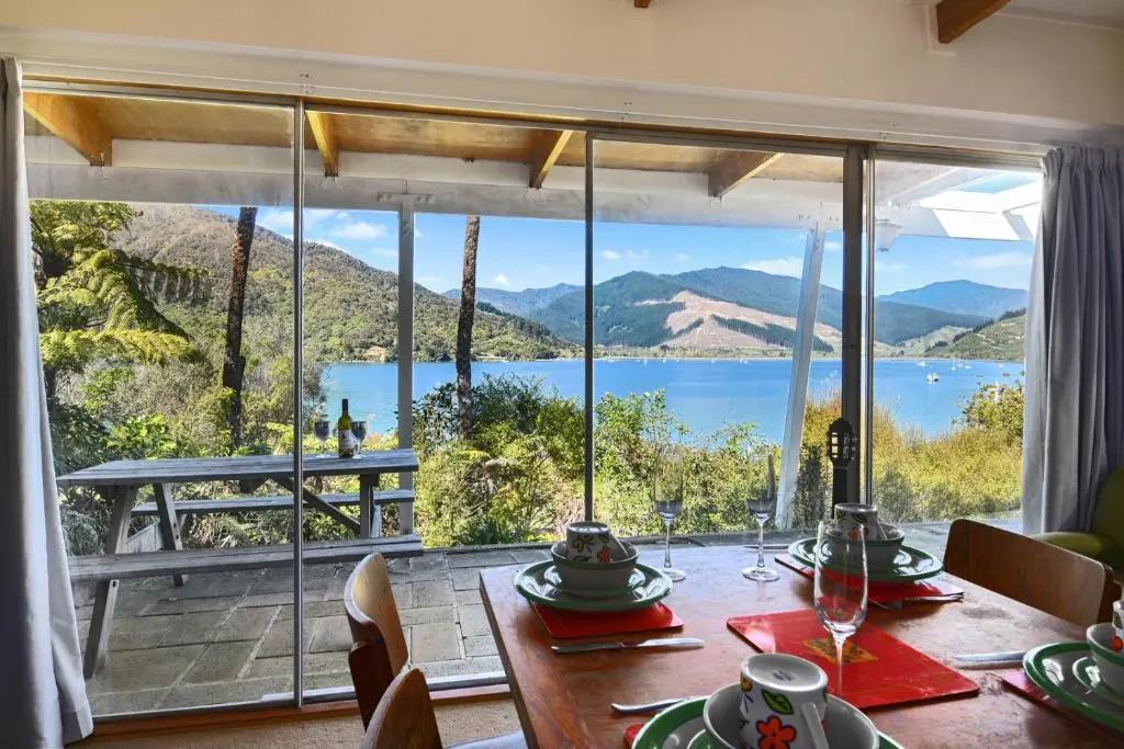 Scenic Serenity - Anakiwa Holiday Home