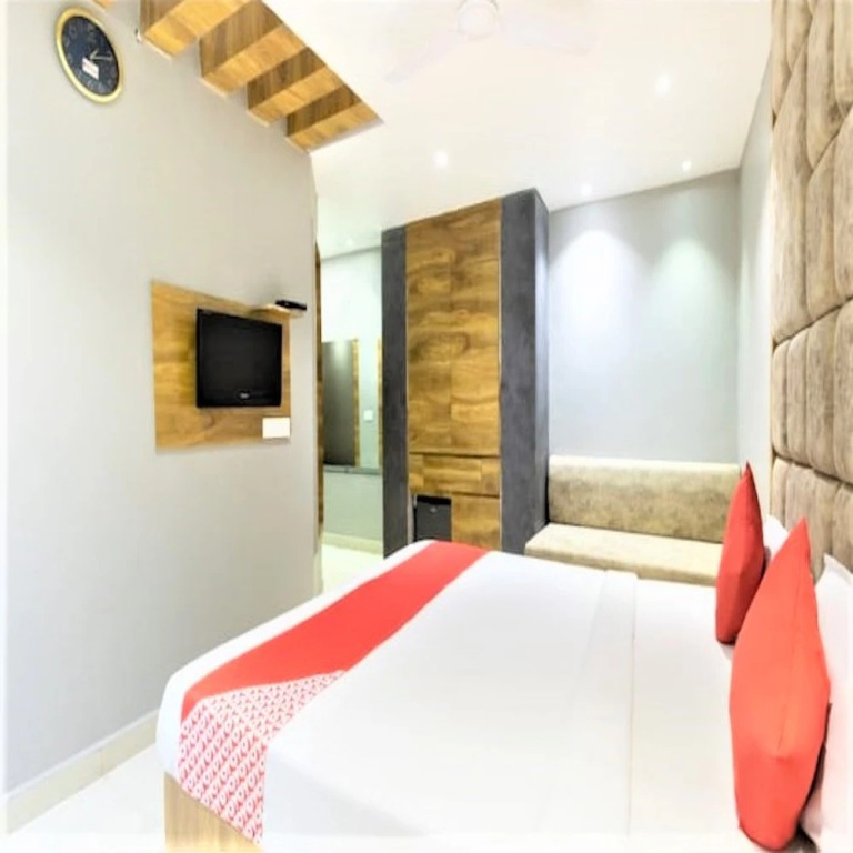 Hotel Pachmarhi