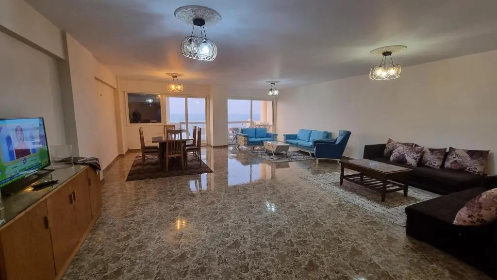 Alex sea view apartment - families only