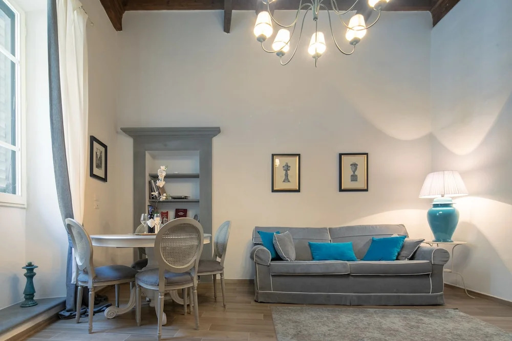 Acacia Your Home In Florence