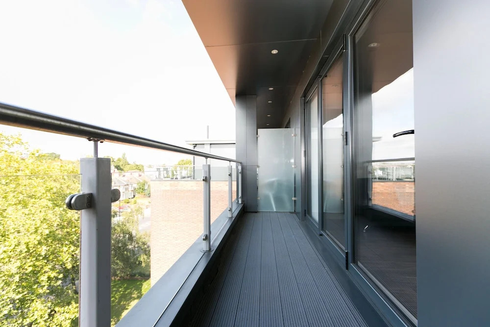 Skyvillion Embassy Court - London