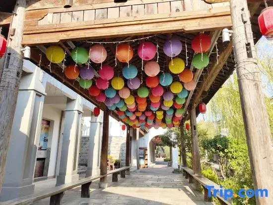 Zhongxiang has been to the B&B