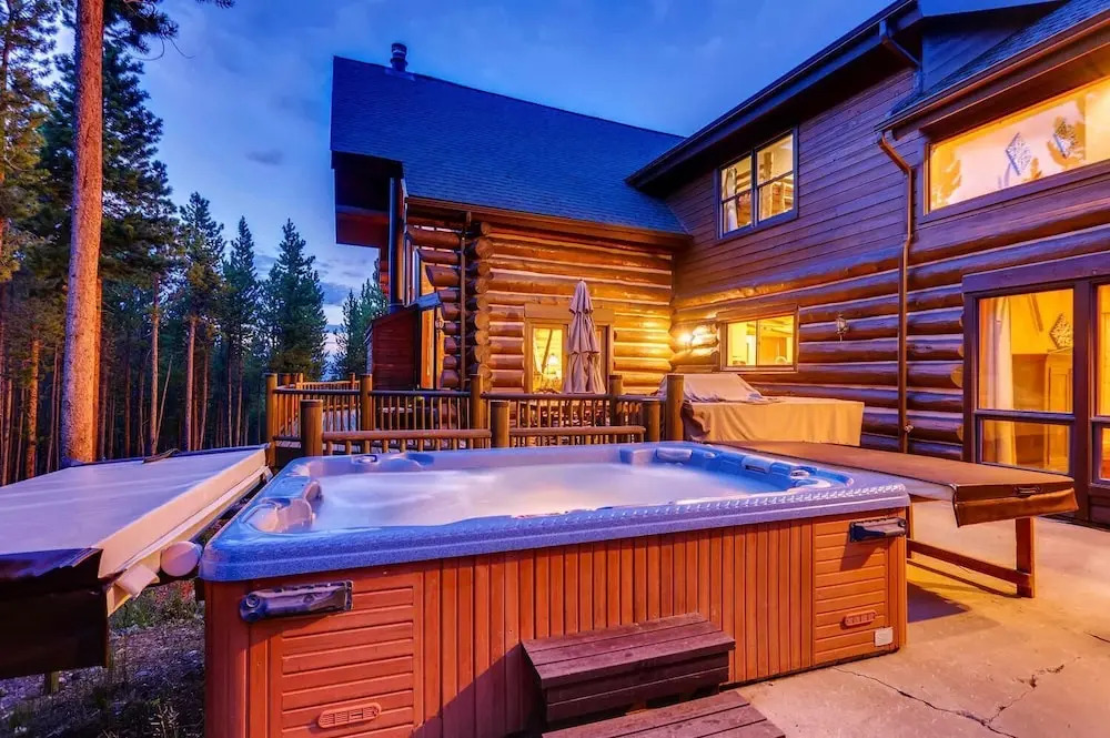 Ski Classic Lodge