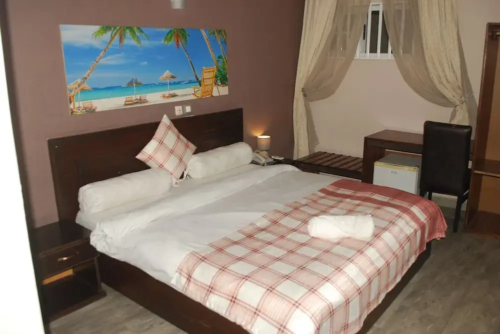 BENIN CITY CENTER HOTEL