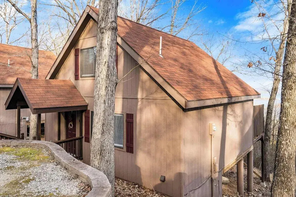The Cottages on Lake Bluff -nearby Table Rock Lake!