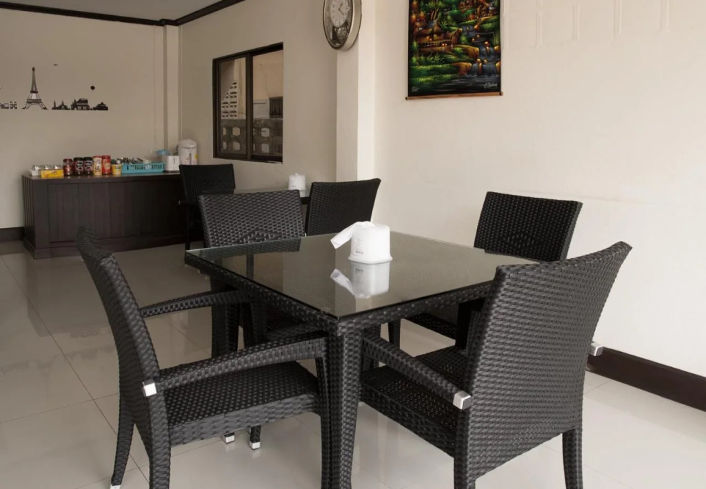 Paripas Express Patong