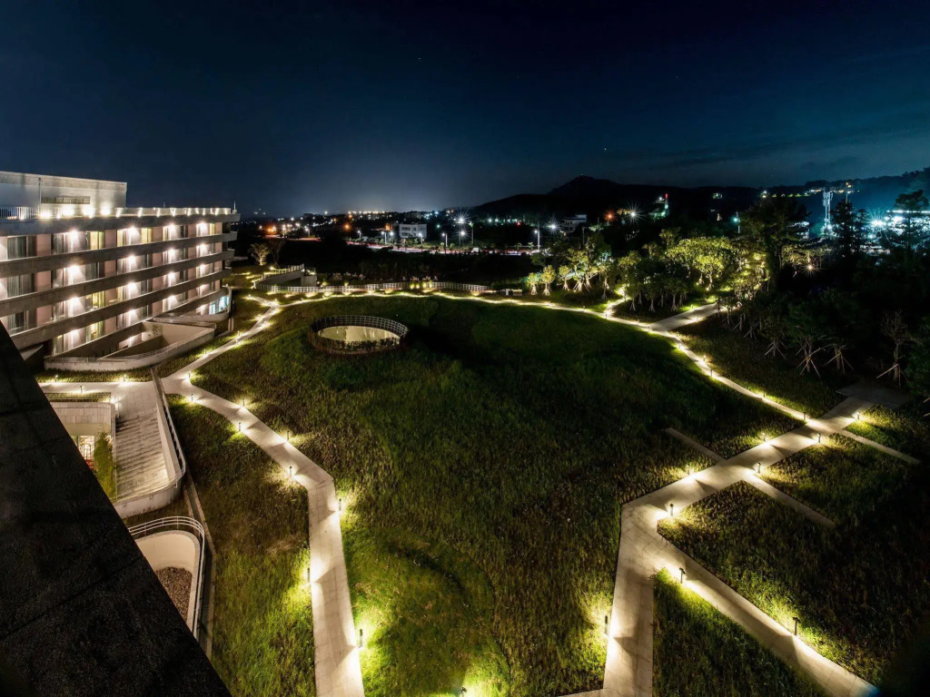 Hidden Cliff Hotel and Nature