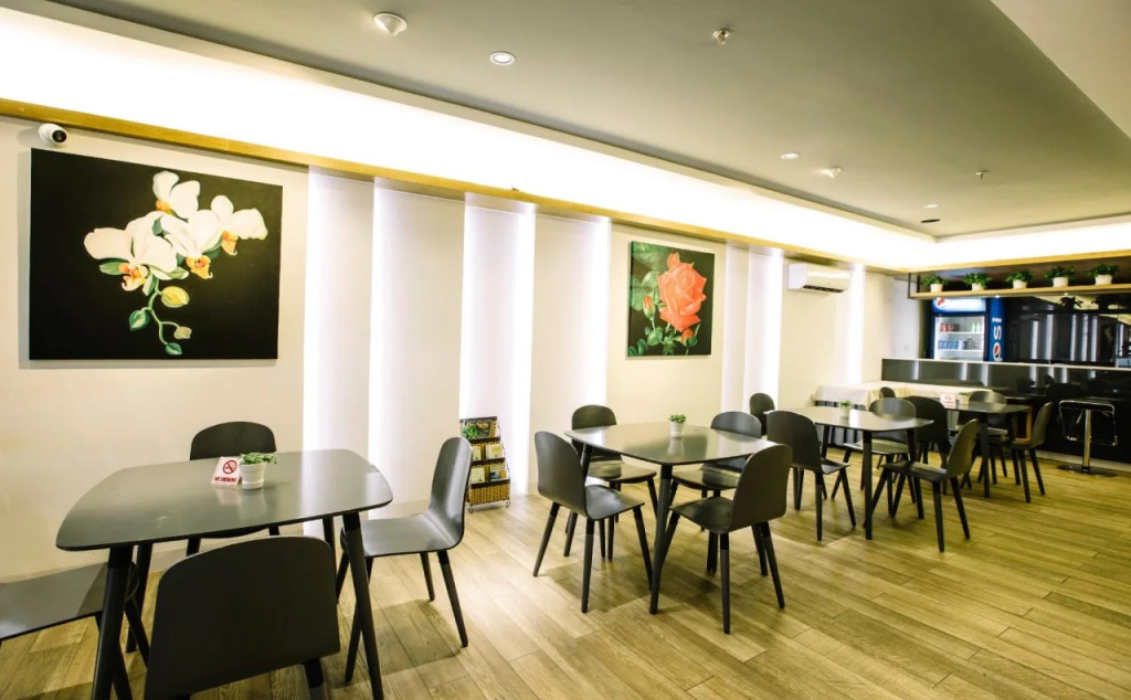 A25 Premium Hotel - 142 Bùi Thị Xuân