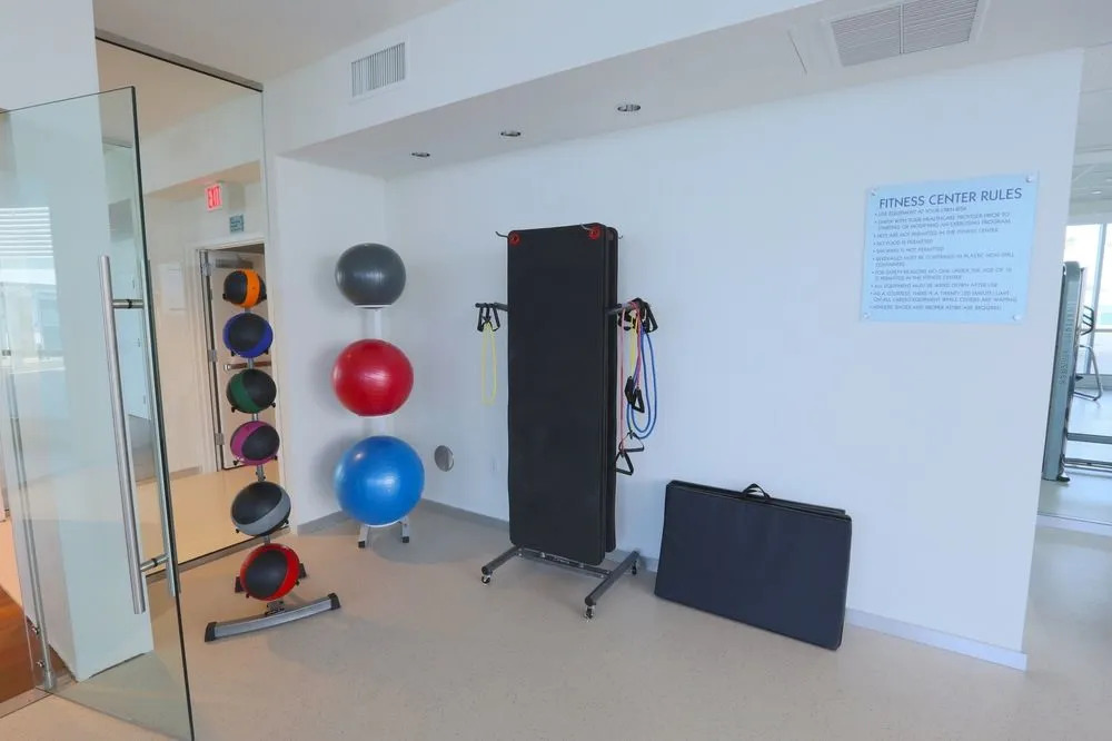 Monte Carlo Suites in Miami Beach