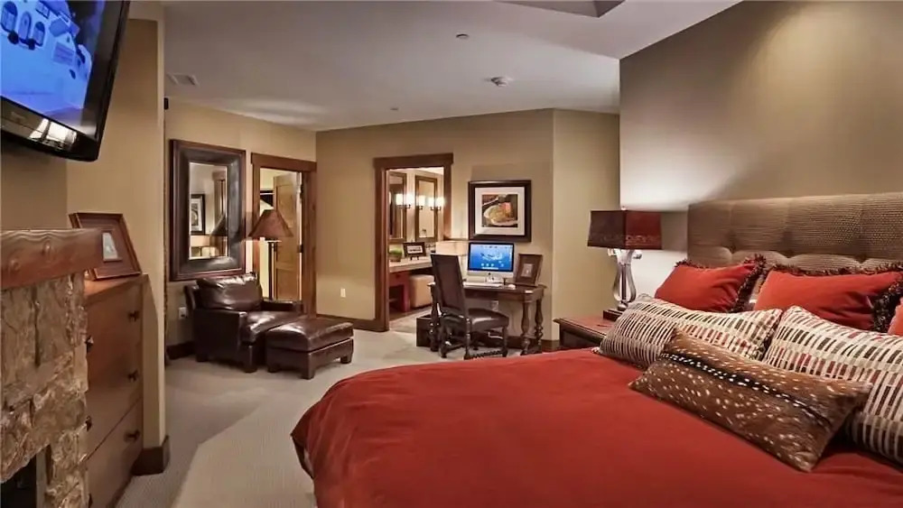 Panorama Peak Penthouse 601 4 BedroomCondo By Moving Mountains