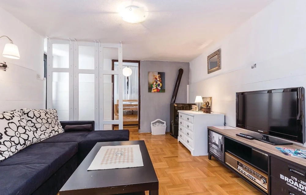 Awesome Apartment in Novi Vinodolski With 2 Bedrooms and Wifi