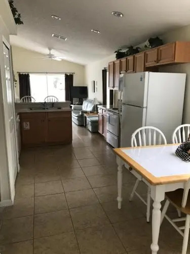 Florida Pines - Four Bedroom 1LR