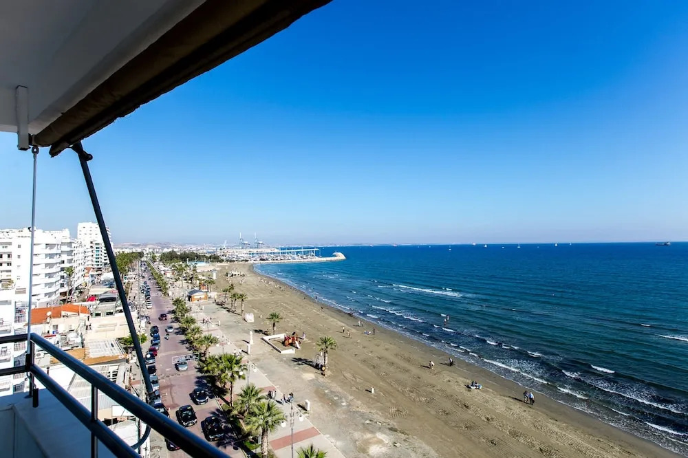 Laila's Seaview Penthouse Apartments