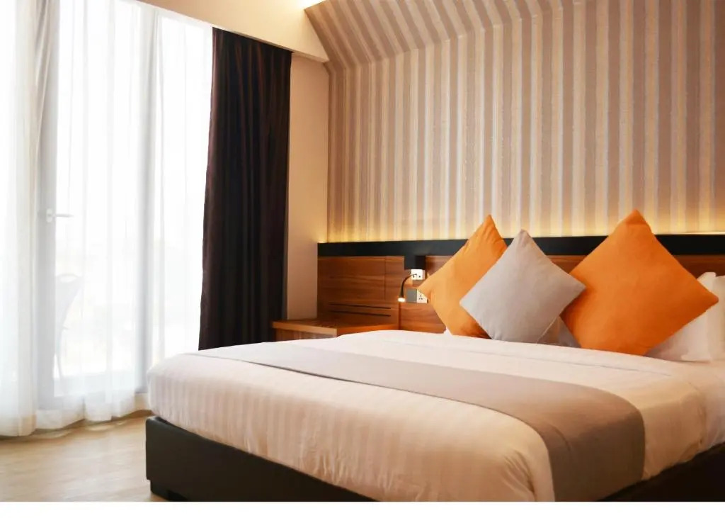 Отель Triton Prestige Seaview and Spa