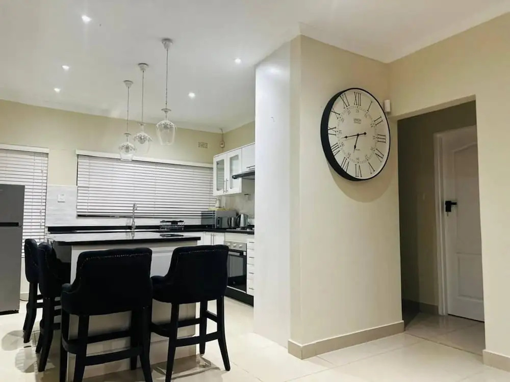 Stunning 2 bed With Pool - 2275