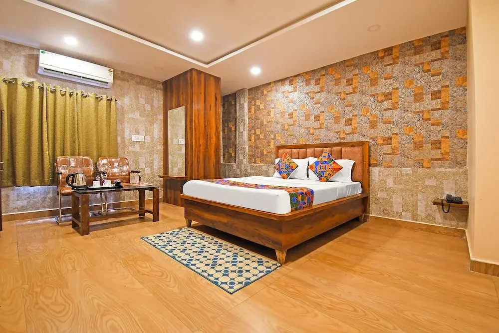 Fabhotel Royal Lagoon