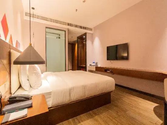 ZheTing Hotel (Jingzhou Jianghan Road No.1 People's Hospital)