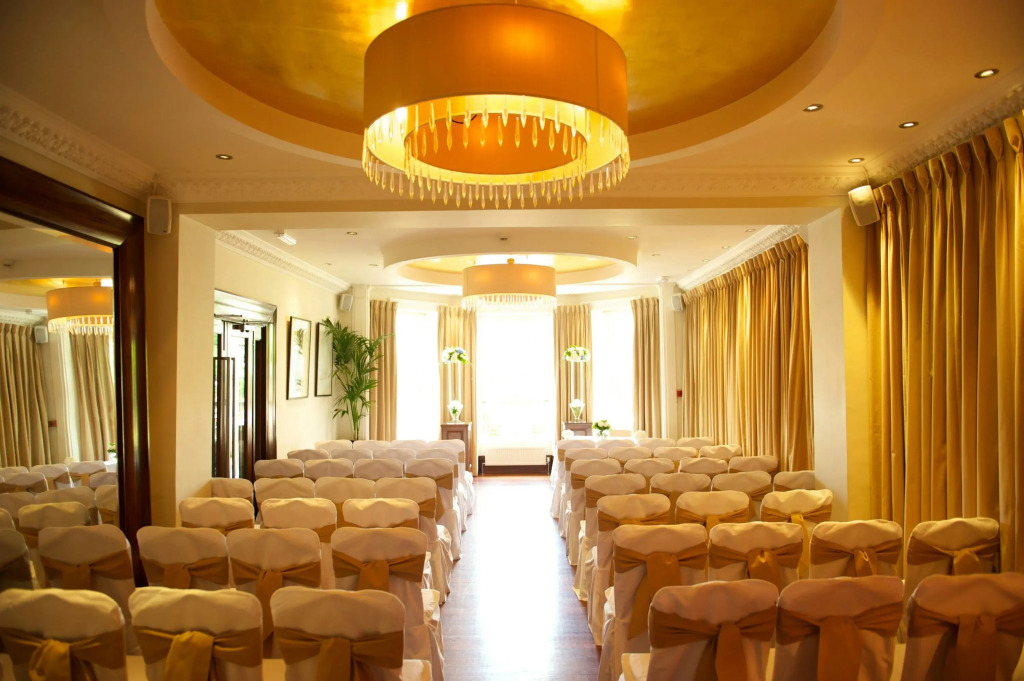 The Glenmoriston Townhouse Hotel