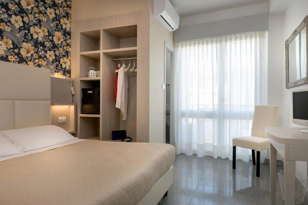 Hotel Corona