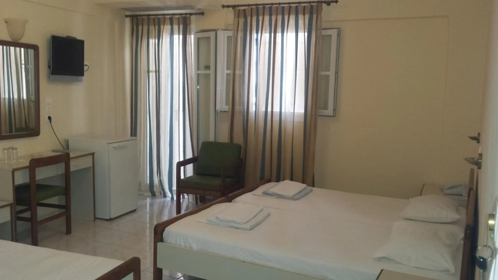 Ionis Hotel