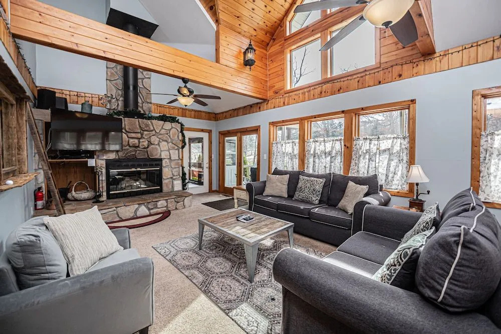 Sunkissed Lodge