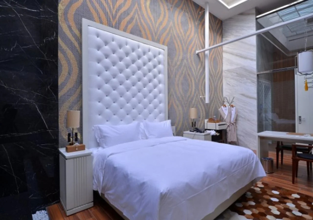 Han Yi City Hotel