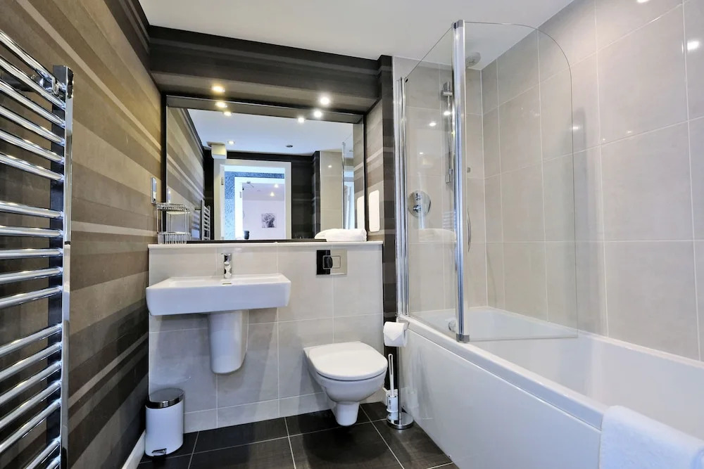 Trendy Home in Aberdeen