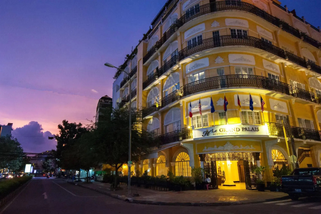 Le Hotel Hotel