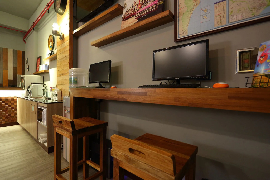 角舍背包客棧 西出口 Corner House Backpacker Hostel