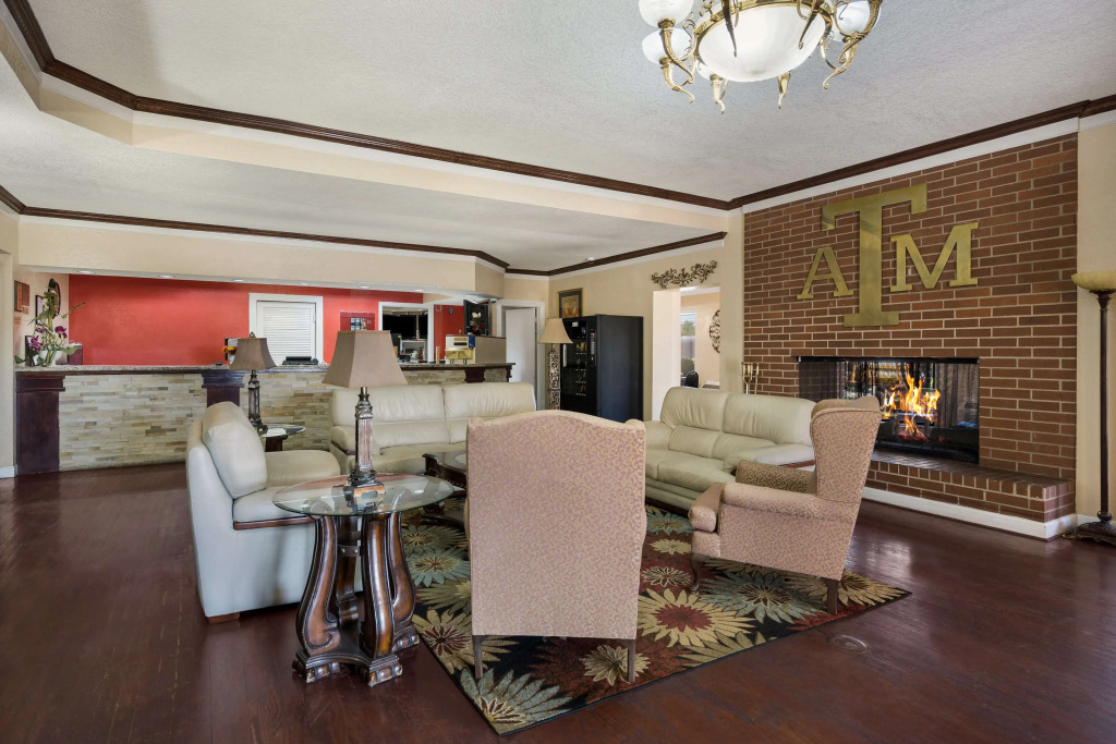 Knights Inn College Station