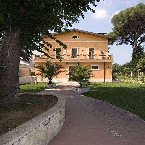 Hotel Villa Plauzi