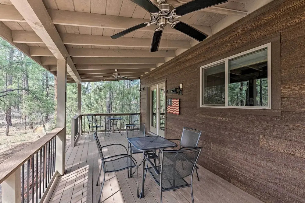 1 Mi to Rainbow Lake: Newly Built & Woodsy Retreat