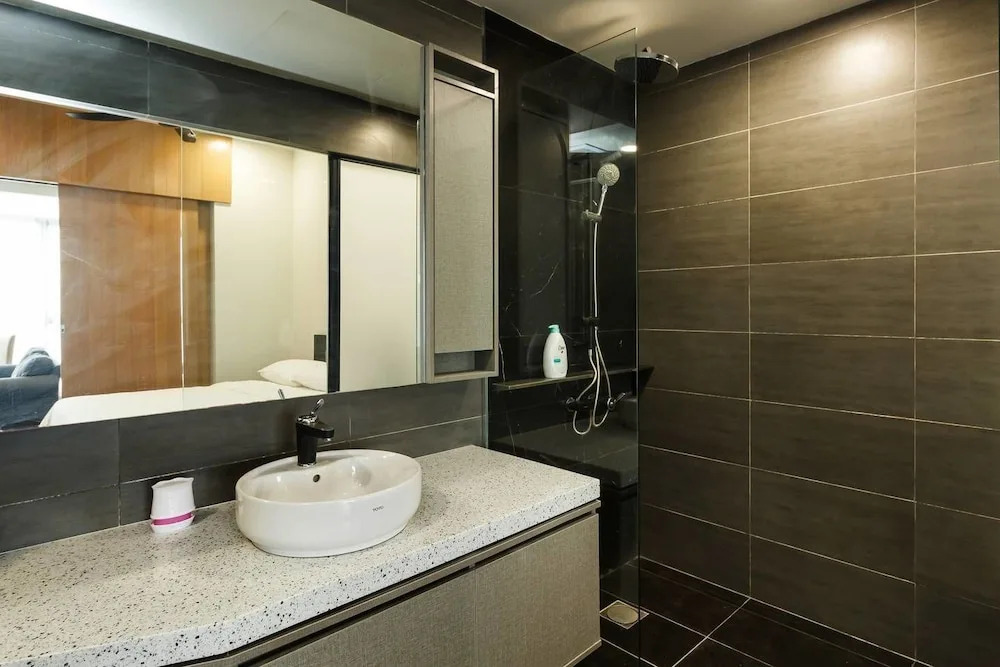 Professional 1BR Suites @ Tun Razak