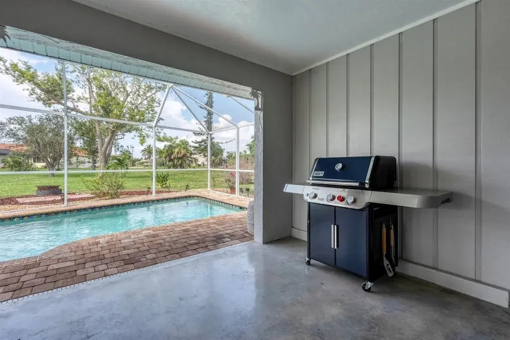 Punta Gorda Isles South Facing Pool, Dog Friendly, Less Than 2 Miles To Downtown 3 Bedroom Home